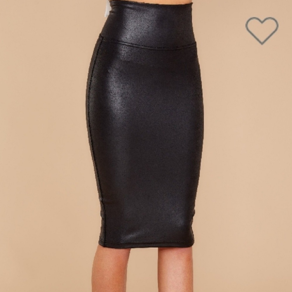 Faux leather pencil skirt